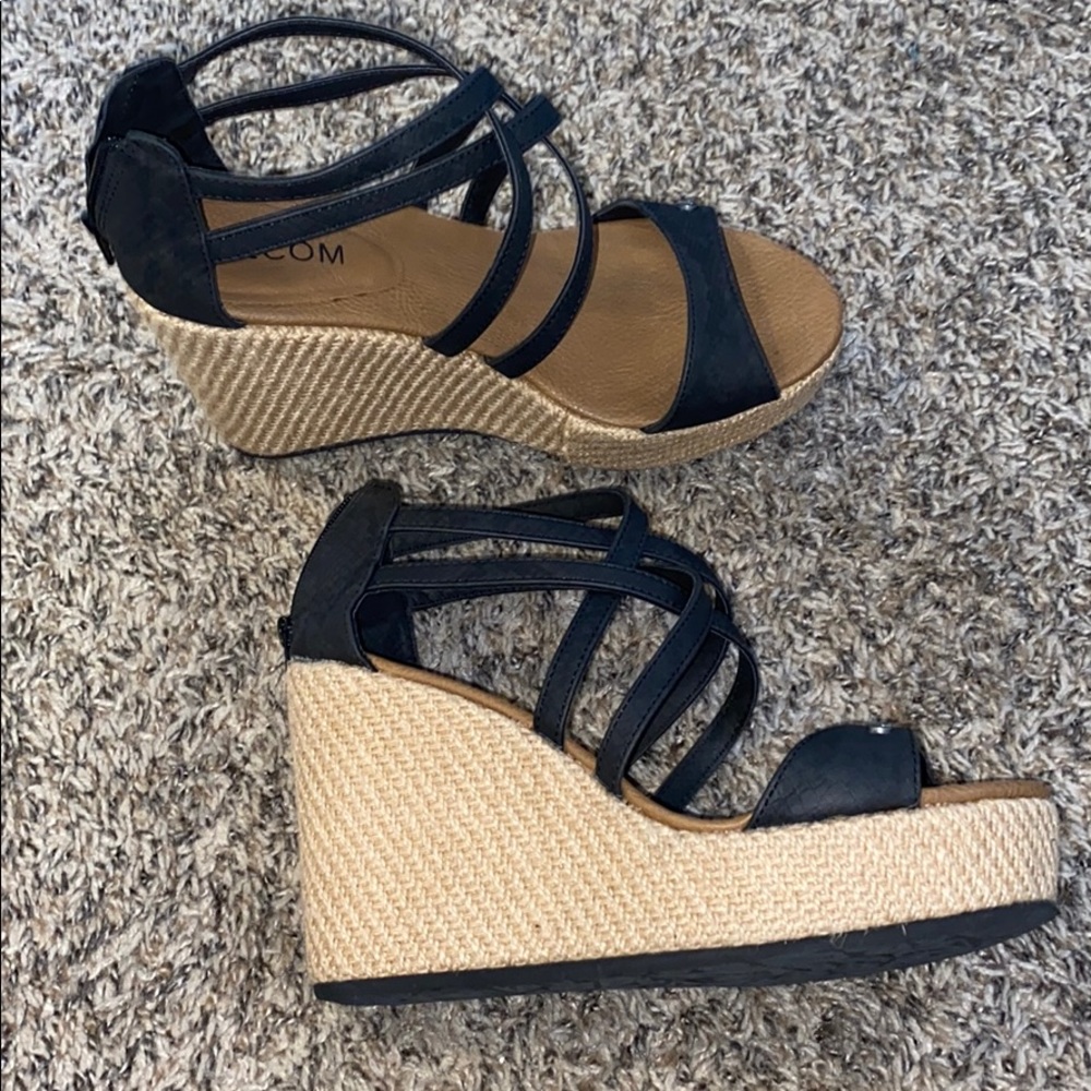 Volcome Wedges - Picture 3 of 3
